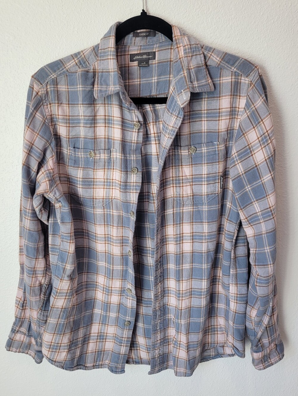 Eddie Bauer Mens Small Pink Blue Plaid Flannel Button Up Spring Shirt
